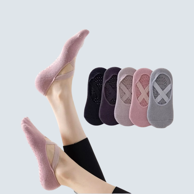 Faye Socks - ALPHALETICS