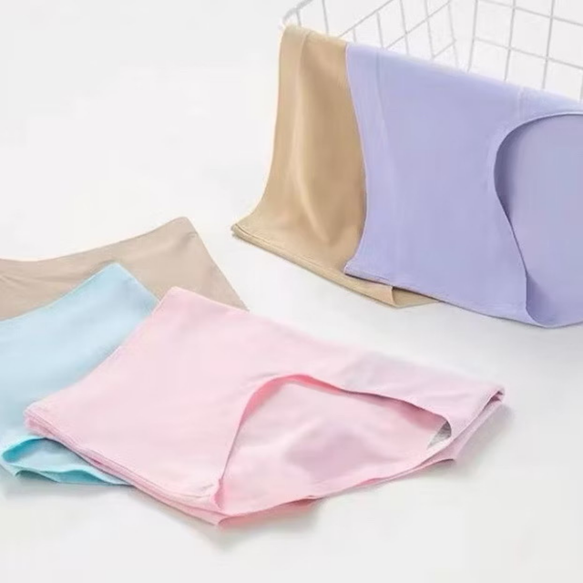 Maple Seamless Underwear